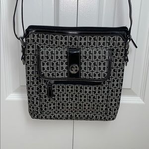 NWOT ⭐️ GIANI BERNINI CROSSBODY BAG
